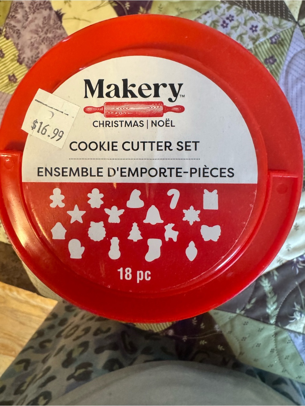 Red Christmas Cookie Cutter Set - 18 Pc